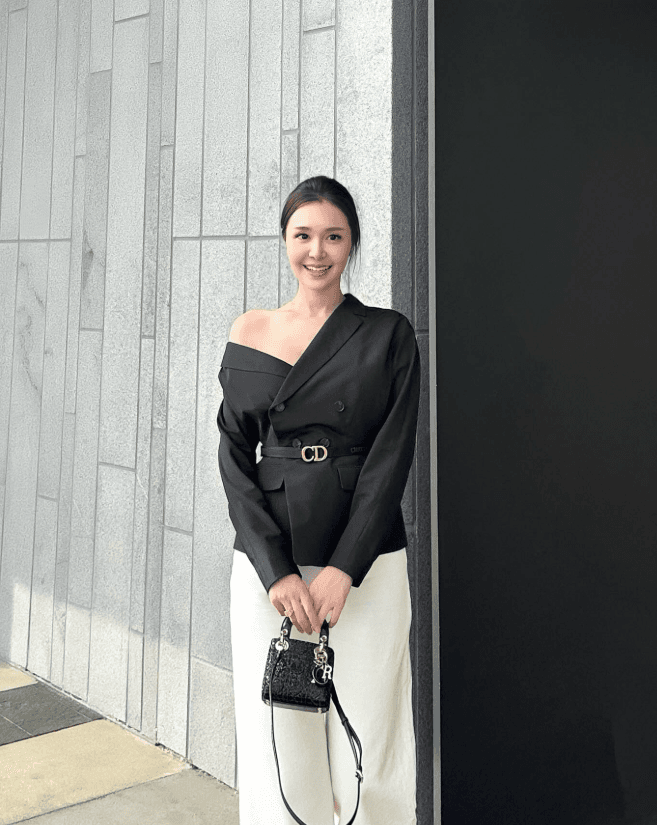 Lucy Bailey portrait